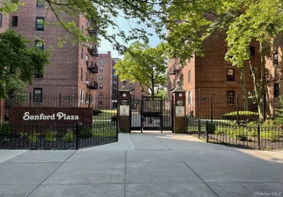 144-58 Sanford Avenue, New York, NY, 1 Bedroom Bedrooms, 3 Rooms Rooms,1 BathroomBathrooms,Residential,For Rent,Sanford,0,1040653 144-58 Sanford Avenue, New York, NY, 1 Bedroom Bedrooms, 3 Rooms Rooms,1 BathroomBathrooms,Residential,For Rent,Sanford,0,1040653
