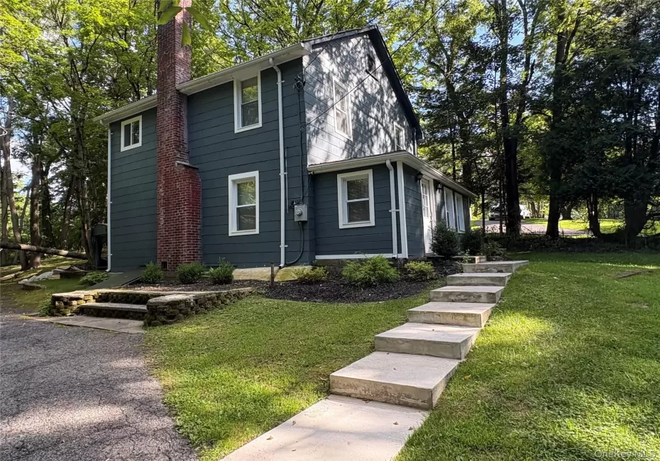 350 Old Post Road, Marlboro, NY, 3 Bedrooms Bedrooms, 6 Rooms Rooms,2 BathroomsBathrooms,Residential Lease,For Rent,Old Post,0,1040722 350 Old Post Road, Marlboro, NY, 3 Bedrooms Bedrooms, 6 Rooms Rooms,2 BathroomsBathrooms,Residential Lease,For Rent,Old Post,0,1040722