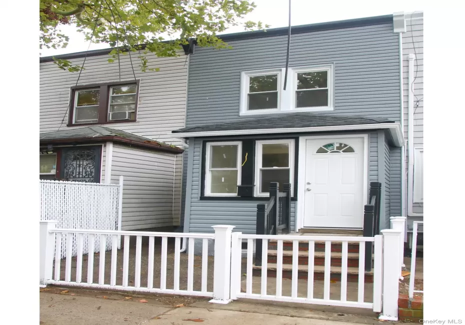15403 118th Avenue, New York, NY, 3 Bedrooms Bedrooms, 5 Rooms Rooms,2 BathroomsBathrooms,Residential,For Rent,118th,0,1040555 15403 118th Avenue, New York, NY, 3 Bedrooms Bedrooms, 5 Rooms Rooms,2 BathroomsBathrooms,Residential,For Rent,118th,0,1040555