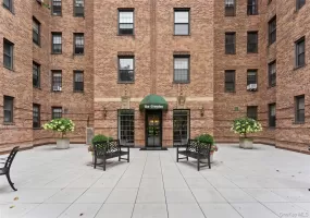 35 Parkview Avenue, Yonkers, NY, 2 Bedrooms Bedrooms, 5 Rooms Rooms,2 BathroomsBathrooms,Residential,For Rent,Parkview,0,1039463 35 Parkview Avenue, Yonkers, NY, 2 Bedrooms Bedrooms, 5 Rooms Rooms,2 BathroomsBathrooms,Residential,For Rent,Parkview,0,1039463