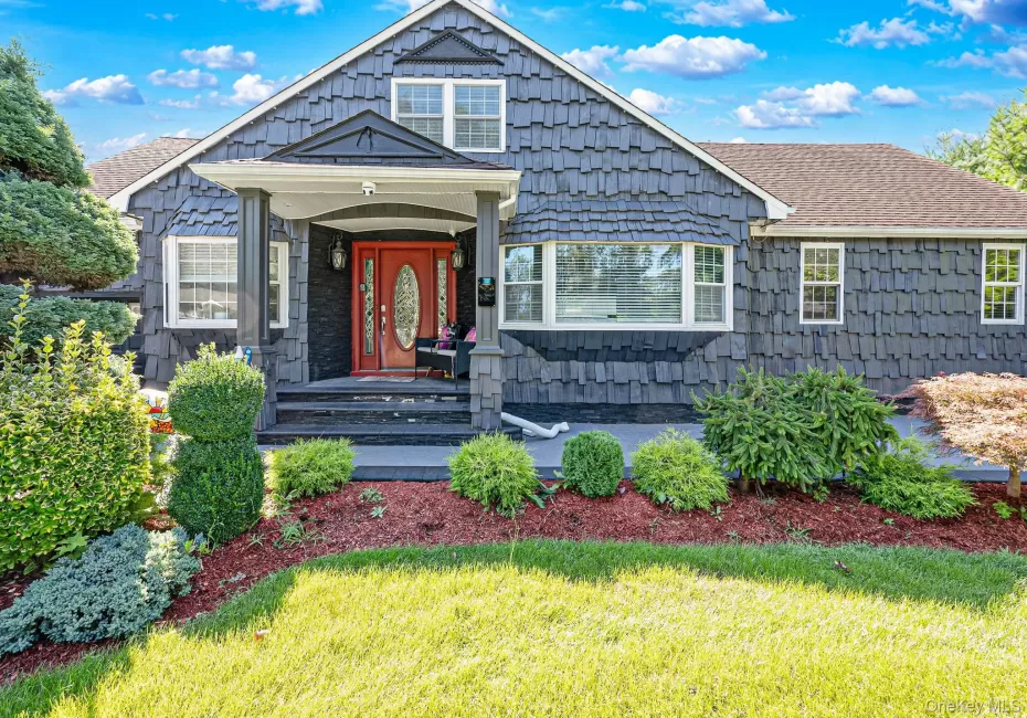 8 Ralph Avenue, Islip, NY, 6 Bedrooms Bedrooms, 10 Rooms Rooms,7 BathroomsBathrooms,Residential,For Rent,Ralph,0,1040448 8 Ralph Avenue, Islip, NY, 6 Bedrooms Bedrooms, 10 Rooms Rooms,7 BathroomsBathrooms,Residential,For Rent,Ralph,0,1040448