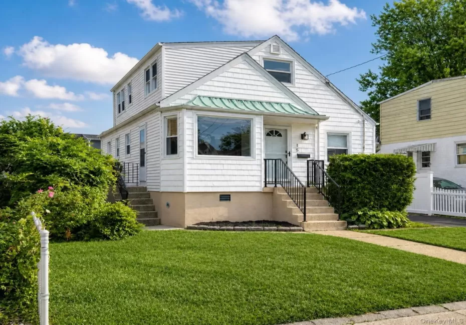 15 Berkshire Road, Hempstead, NY, 5 Bedrooms Bedrooms, 12 Rooms Rooms,3 BathroomsBathrooms,Residential,For Rent,Berkshire,0,1040245 15 Berkshire Road, Hempstead, NY, 5 Bedrooms Bedrooms, 12 Rooms Rooms,3 BathroomsBathrooms,Residential,For Rent,Berkshire,0,1040245