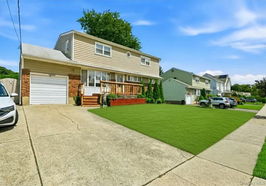 23 Hampshire Drive, Oyster Bay, NY, 4 Bedrooms Bedrooms, 10 Rooms Rooms,2 BathroomsBathrooms,Residential,For Rent,Hampshire,0,1036814 23 Hampshire Drive, Oyster Bay, NY, 4 Bedrooms Bedrooms, 10 Rooms Rooms,2 BathroomsBathrooms,Residential,For Rent,Hampshire,0,1036814