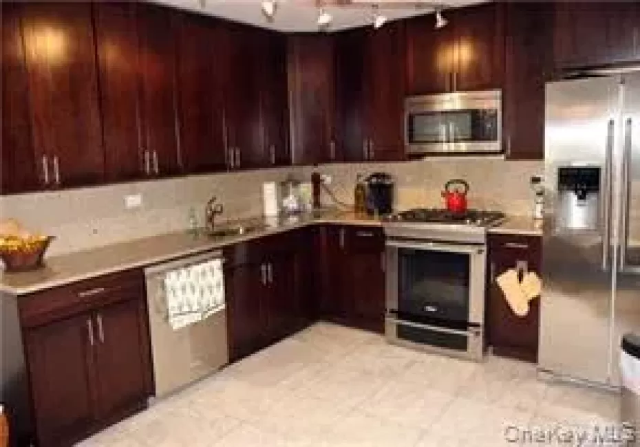 18-05 215 Street, New York, NY, 1 Bedroom Bedrooms, 3 Rooms Rooms,1 BathroomBathrooms,Residential,For Rent,215,0,1040261 18-05 215 Street, New York, NY, 1 Bedroom Bedrooms, 3 Rooms Rooms,1 BathroomBathrooms,Residential,For Rent,215,0,1040261