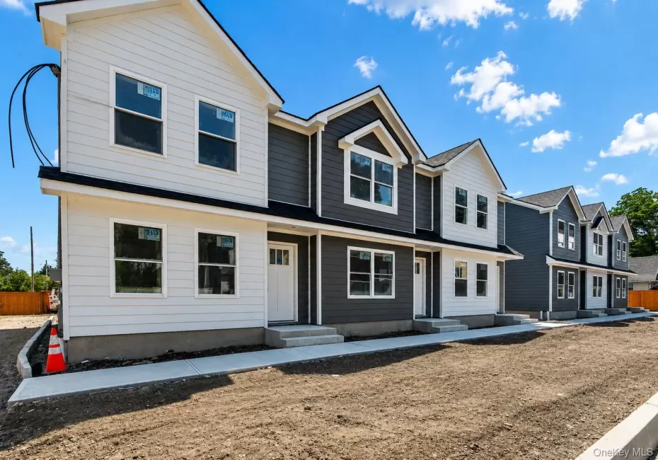 62 Manor Place, Kingston, NY, 2 Bedrooms Bedrooms, 5 Rooms Rooms,2 BathroomsBathrooms,Residential Lease,For Rent,Manor,0,1040872 62 Manor Place, Kingston, NY, 2 Bedrooms Bedrooms, 5 Rooms Rooms,2 BathroomsBathrooms,Residential Lease,For Rent,Manor,0,1040872