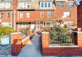 32-59 46 Street, New York, NY, 4 Bedrooms Bedrooms, 11 Rooms Rooms,2 BathroomsBathrooms,Residential Lease,For Rent,46,0,1040878 32-59 46 Street, New York, NY, 4 Bedrooms Bedrooms, 11 Rooms Rooms,2 BathroomsBathrooms,Residential Lease,For Rent,46,0,1040878