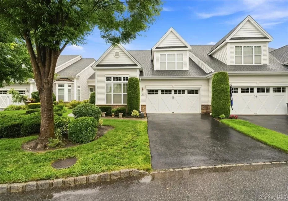 101 Mozart Court, Brookhaven, NY, 2 Bedrooms Bedrooms, 7 Rooms Rooms,2 BathroomsBathrooms,Residential,For Rent,Mozart,0,1040804 101 Mozart Court, Brookhaven, NY, 2 Bedrooms Bedrooms, 7 Rooms Rooms,2 BathroomsBathrooms,Residential,For Rent,Mozart,0,1040804