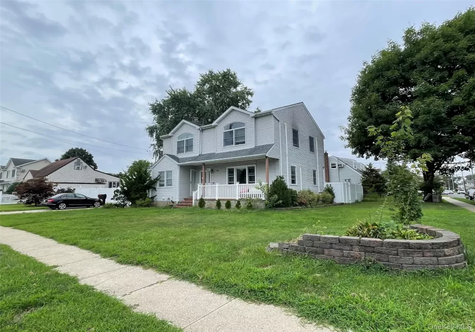 574 Rudwick Place, Hempstead, NY, 5 Bedrooms Bedrooms, 9 Rooms Rooms,3 BathroomsBathrooms,Residential,For Rent,Rudwick,0,1040859 574 Rudwick Place, Hempstead, NY, 5 Bedrooms Bedrooms, 9 Rooms Rooms,3 BathroomsBathrooms,Residential,For Rent,Rudwick,0,1040859
