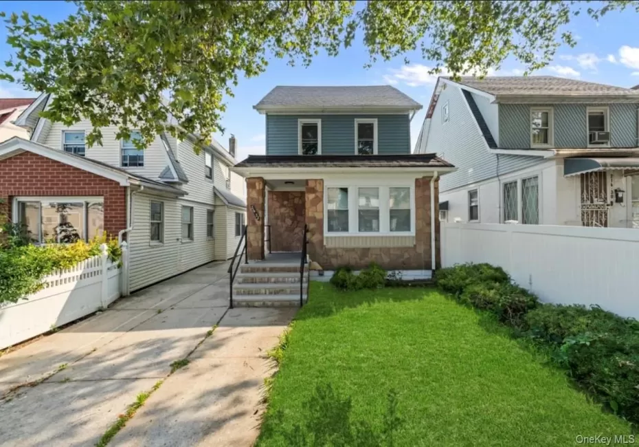21432 112th Road, New York, NY, 4 Bedrooms Bedrooms, 5 Rooms Rooms,2 BathroomsBathrooms,Residential,For Rent,112th,0,1040876 21432 112th Road, New York, NY, 4 Bedrooms Bedrooms, 5 Rooms Rooms,2 BathroomsBathrooms,Residential,For Rent,112th,0,1040876