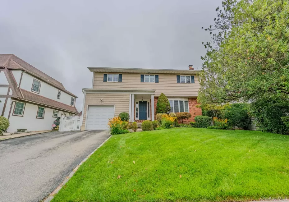 19 Howland Road, Hempstead, NY, 4 Bedrooms Bedrooms, 8 Rooms Rooms,2 BathroomsBathrooms,Residential,For Rent,Howland,0,1035673 19 Howland Road, Hempstead, NY, 4 Bedrooms Bedrooms, 8 Rooms Rooms,2 BathroomsBathrooms,Residential,For Rent,Howland,0,1035673