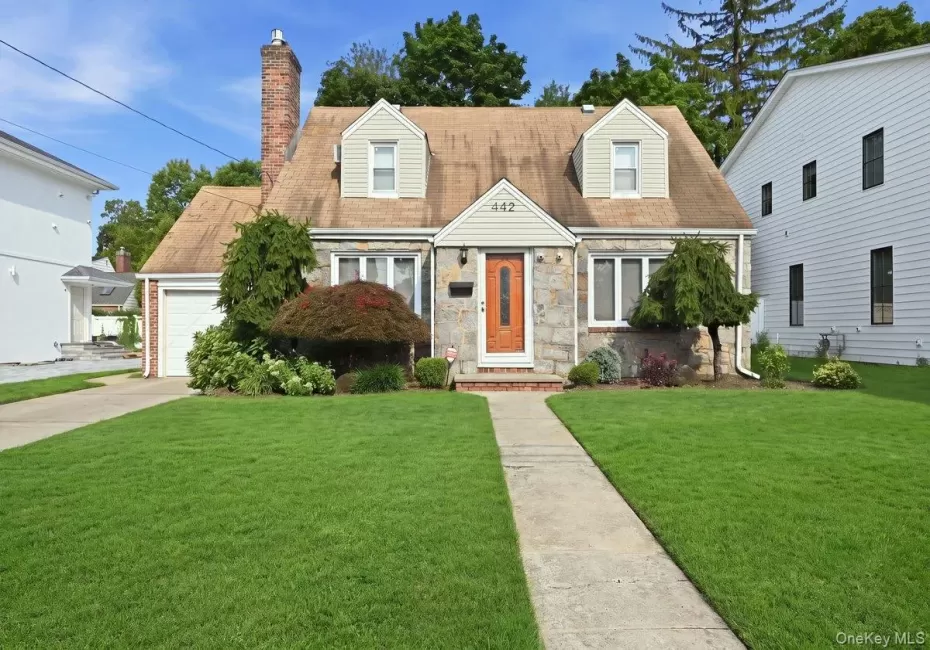 442 Langley Avenue, Hempstead, NY, 3 Bedrooms Bedrooms, 7 Rooms Rooms,2 BathroomsBathrooms,Residential Lease,For Rent,Langley,0,1039894 442 Langley Avenue, Hempstead, NY, 3 Bedrooms Bedrooms, 7 Rooms Rooms,2 BathroomsBathrooms,Residential Lease,For Rent,Langley,0,1039894