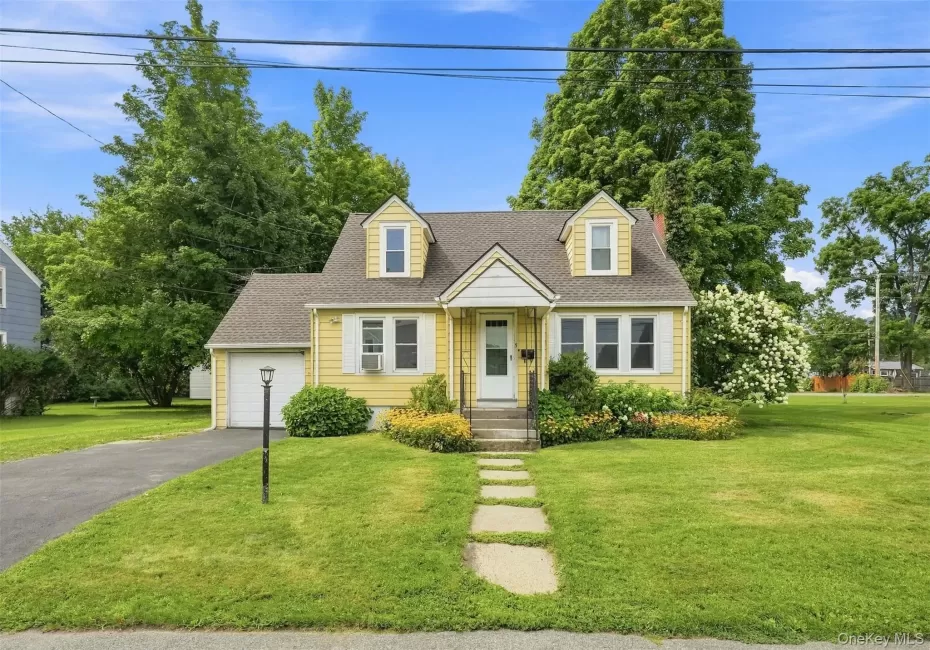 5 Dewitt Street, Wawarsing, NY, 3 Bedrooms Bedrooms, 11 Rooms Rooms,2 BathroomsBathrooms,Residential,For Rent,Dewitt,0,1039914 5 Dewitt Street, Wawarsing, NY, 3 Bedrooms Bedrooms, 11 Rooms Rooms,2 BathroomsBathrooms,Residential,For Rent,Dewitt,0,1039914