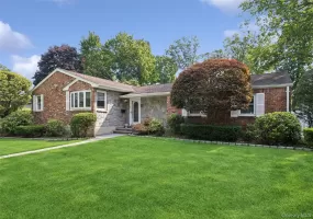 35 Cherrywood Drive, Huntington, NY, 3 Bedrooms Bedrooms, 6 Rooms Rooms,2 BathroomsBathrooms,Residential,For Rent,Cherrywood,0,1037523 35 Cherrywood Drive, Huntington, NY, 3 Bedrooms Bedrooms, 6 Rooms Rooms,2 BathroomsBathrooms,Residential,For Rent,Cherrywood,0,1037523