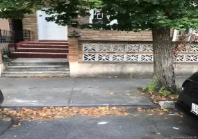 88-05 91st Avenue, New York, NY, 4 Bedrooms Bedrooms, 7 Rooms Rooms,2 BathroomsBathrooms,Residential Lease,For Rent,91st,0,1040994 88-05 91st Avenue, New York, NY, 4 Bedrooms Bedrooms, 7 Rooms Rooms,2 BathroomsBathrooms,Residential Lease,For Rent,91st,0,1040994