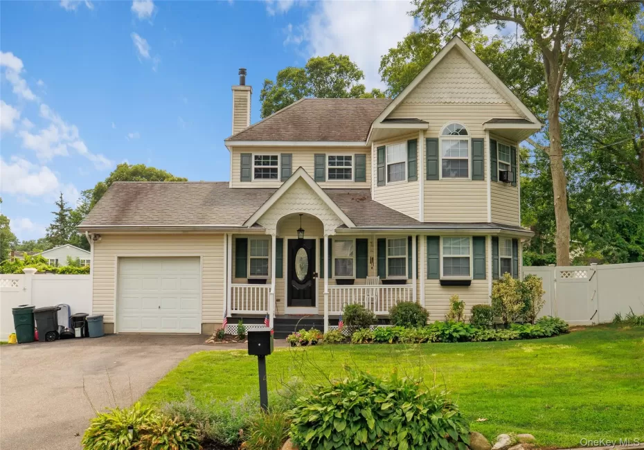 50 Washburn Street, Brookhaven, NY, 3 Bedrooms Bedrooms, 6 Rooms Rooms,2 BathroomsBathrooms,Residential,For Rent,Washburn,0,1041001 50 Washburn Street, Brookhaven, NY, 3 Bedrooms Bedrooms, 6 Rooms Rooms,2 BathroomsBathrooms,Residential,For Rent,Washburn,0,1041001