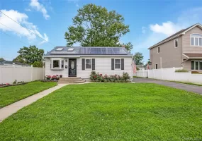 11 Delano Place, West Babylon, NY, 3 Bedrooms Bedrooms, 5 Rooms Rooms,1 BathroomBathrooms,Residential,For Rent,Delano,0,1039362 11 Delano Place, West Babylon, NY, 3 Bedrooms Bedrooms, 5 Rooms Rooms,1 BathroomBathrooms,Residential,For Rent,Delano,0,1039362