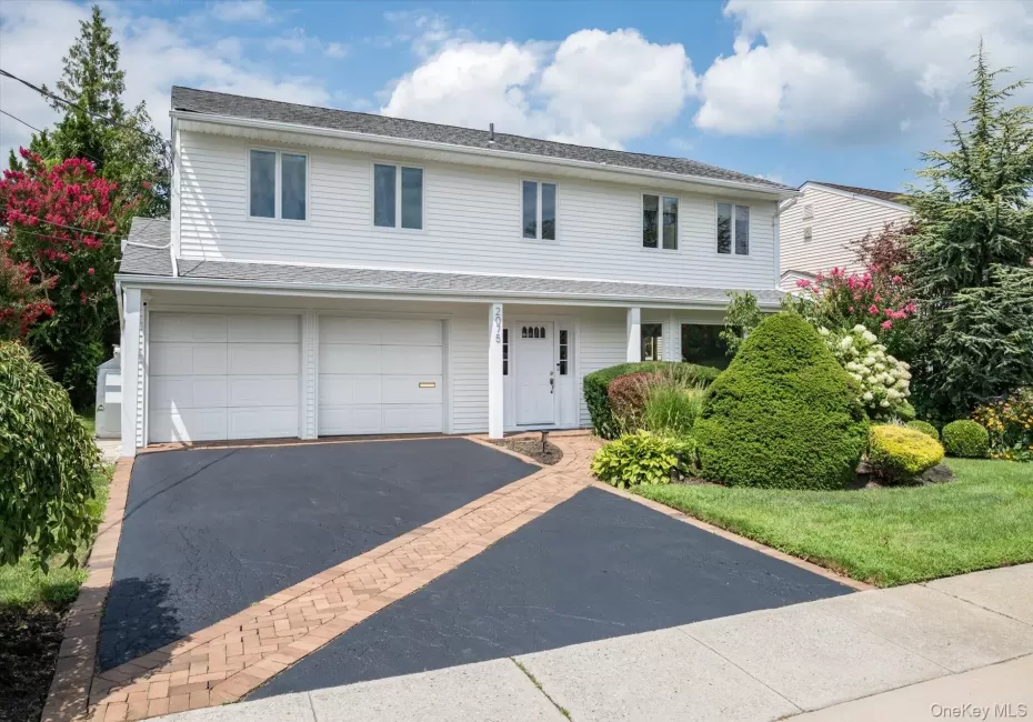 2075 Berkley Lane, Hempstead, NY, 4 Bedrooms Bedrooms, 8 Rooms Rooms,2 BathroomsBathrooms,Residential,For Rent,Berkley,0,1040571 2075 Berkley Lane, Hempstead, NY, 4 Bedrooms Bedrooms, 8 Rooms Rooms,2 BathroomsBathrooms,Residential,For Rent,Berkley,0,1040571