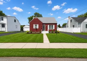 17 Heathcote Road, Babylon, NY, 4 Bedrooms Bedrooms, 8 Rooms Rooms,2 BathroomsBathrooms,Residential,For Rent,Heathcote,0,1038125 17 Heathcote Road, Babylon, NY, 4 Bedrooms Bedrooms, 8 Rooms Rooms,2 BathroomsBathrooms,Residential,For Rent,Heathcote,0,1038125