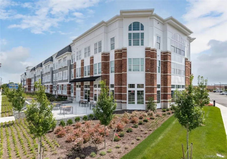 75 Hoffman Avenue, Babylon, NY, 1 Bedroom Bedrooms, 4 Rooms Rooms,1 BathroomBathrooms,Residential Lease,For Rent,Hoffman,0,1041047 75 Hoffman Avenue, Babylon, NY, 1 Bedroom Bedrooms, 4 Rooms Rooms,1 BathroomBathrooms,Residential Lease,For Rent,Hoffman,0,1041047