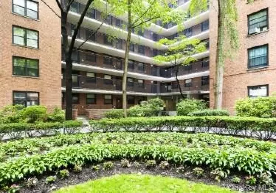 35-51 85 Street, New York, NY, 2 Rooms Rooms,1 BathroomBathrooms,Residential,For Rent,85,0,1040106 35-51 85 Street, New York, NY, 2 Rooms Rooms,1 BathroomBathrooms,Residential,For Rent,85,0,1040106