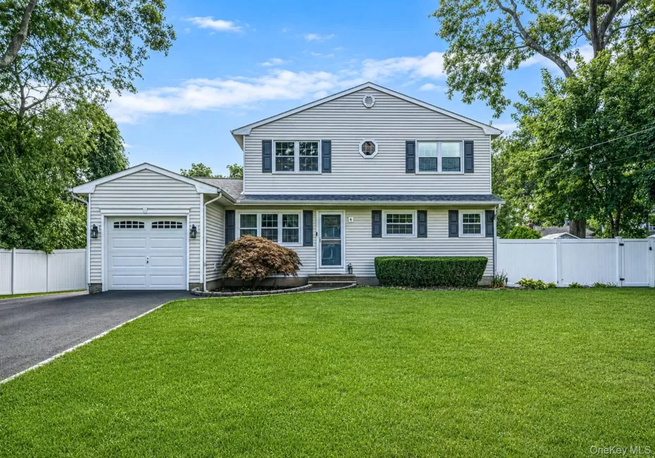 86 Creighton Avenue, Brookhaven, NY, 5 Bedrooms Bedrooms, 8 Rooms Rooms,2 BathroomsBathrooms,Residential,For Rent,Creighton,0,1040788 86 Creighton Avenue, Brookhaven, NY, 5 Bedrooms Bedrooms, 8 Rooms Rooms,2 BathroomsBathrooms,Residential,For Rent,Creighton,0,1040788