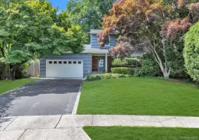14 Spencer Way, Smithtown, NY, 3 Bedrooms Bedrooms, 7 Rooms Rooms,2 BathroomsBathrooms,Residential,For Rent,Spencer,0,1040674 14 Spencer Way, Smithtown, NY, 3 Bedrooms Bedrooms, 7 Rooms Rooms,2 BathroomsBathrooms,Residential,For Rent,Spencer,0,1040674