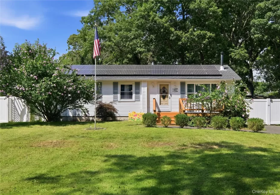 211 Hampton Avenue, Brookhaven, NY, 3 Bedrooms Bedrooms, 6 Rooms Rooms,2 BathroomsBathrooms,Residential,For Rent,Hampton,0,1040438 211 Hampton Avenue, Brookhaven, NY, 3 Bedrooms Bedrooms, 6 Rooms Rooms,2 BathroomsBathrooms,Residential,For Rent,Hampton,0,1040438