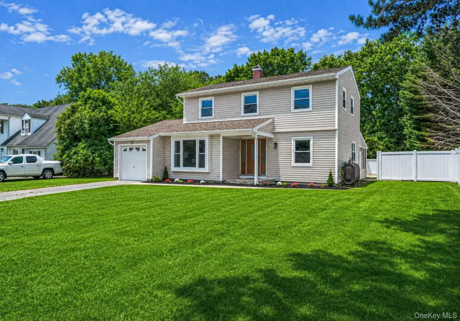 130 Greenbelt Parkway, Islip, NY, 4 Bedrooms Bedrooms, 8 Rooms Rooms,2 BathroomsBathrooms,Residential,For Rent,Greenbelt,0,1012030 130 Greenbelt Parkway, Islip, NY, 4 Bedrooms Bedrooms, 8 Rooms Rooms,2 BathroomsBathrooms,Residential,For Rent,Greenbelt,0,1012030