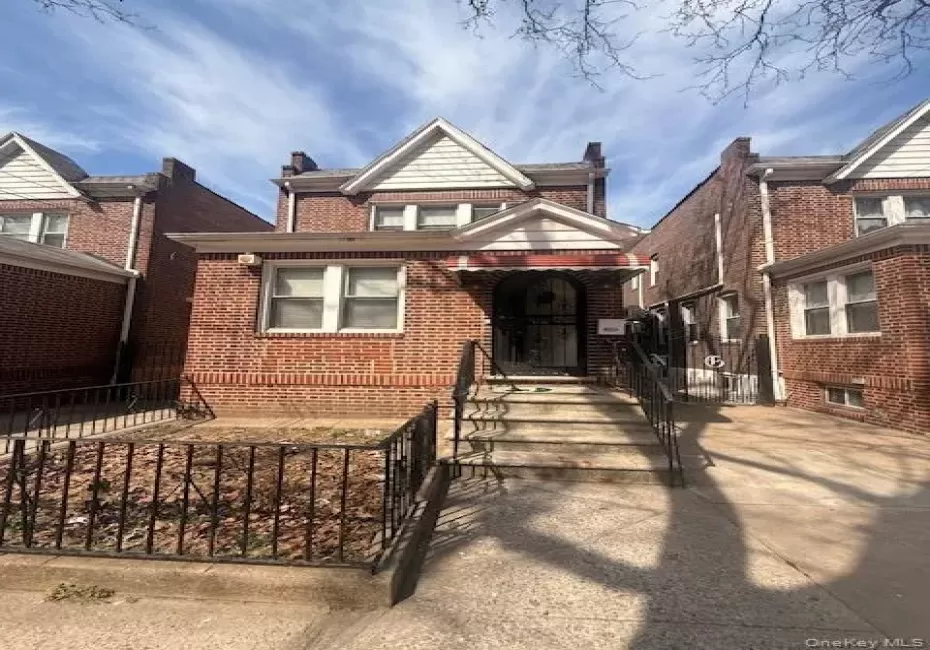 52-30 62nd Street, New York, NY, 4 Bedrooms Bedrooms, 6 Rooms Rooms,2 BathroomsBathrooms,Residential,For Rent,62nd,0,978254 52-30 62nd Street, New York, NY, 4 Bedrooms Bedrooms, 6 Rooms Rooms,2 BathroomsBathrooms,Residential,For Rent,62nd,0,978254
