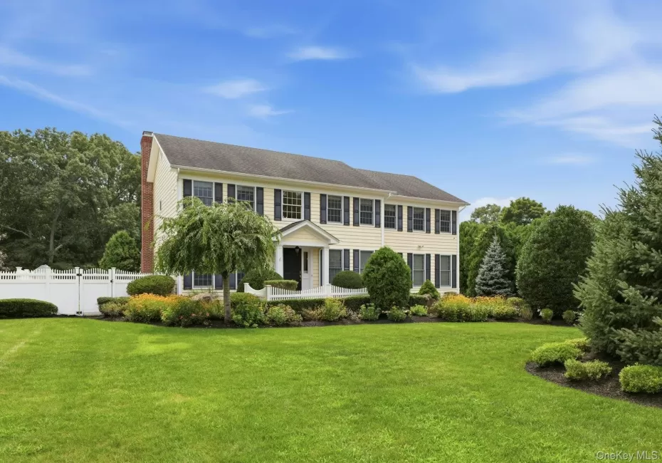 28 Spruce Street, Brookhaven, NY, 6 Bedrooms Bedrooms, 14 Rooms Rooms,4 BathroomsBathrooms,Residential,For Rent,Spruce,0,1039232 28 Spruce Street, Brookhaven, NY, 6 Bedrooms Bedrooms, 14 Rooms Rooms,4 BathroomsBathrooms,Residential,For Rent,Spruce,0,1039232