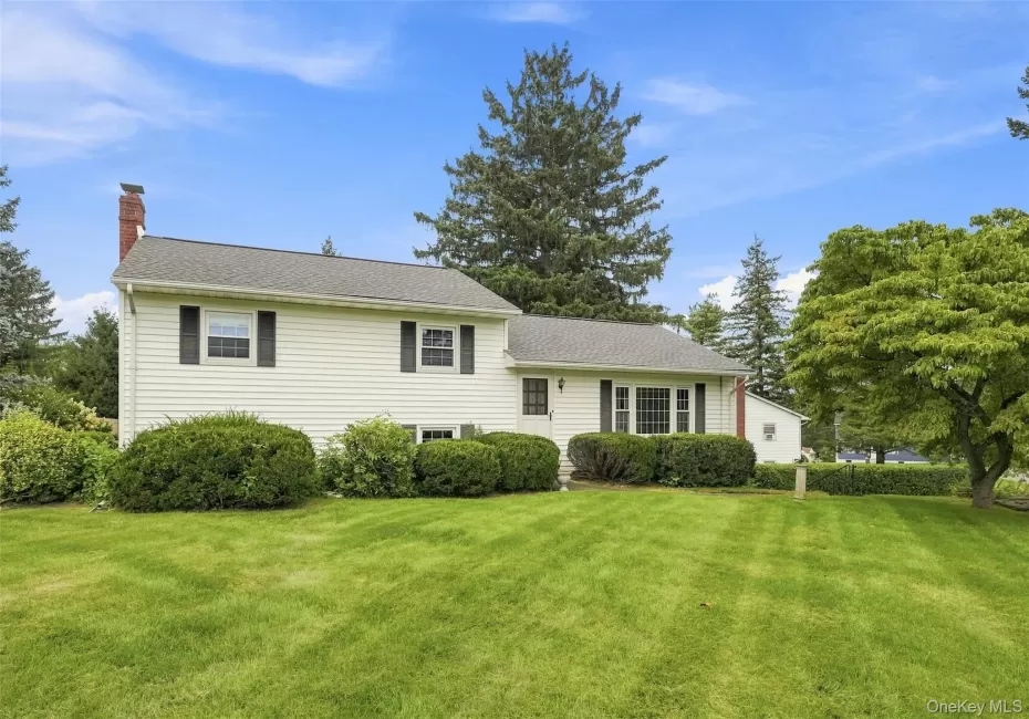 4 Cannon Drive, New Windsor, NY, 3 Bedrooms Bedrooms, 7 Rooms Rooms,1 BathroomBathrooms,Residential,For Rent,Cannon,0,1038867 4 Cannon Drive, New Windsor, NY, 3 Bedrooms Bedrooms, 7 Rooms Rooms,1 BathroomBathrooms,Residential,For Rent,Cannon,0,1038867