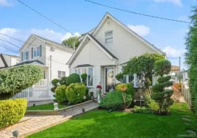 977 Third Avenue, Hempstead, NY, 5 Bedrooms Bedrooms, 8 Rooms Rooms,3 BathroomsBathrooms,Residential,For Rent,Third,0,1038232 977 Third Avenue, Hempstead, NY, 5 Bedrooms Bedrooms, 8 Rooms Rooms,3 BathroomsBathrooms,Residential,For Rent,Third,0,1038232