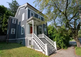 69 Montgomery Street, Poughkeepsie, NY, 2 Bedrooms Bedrooms, 9 Rooms Rooms,2 BathroomsBathrooms,Residential,For Rent,Montgomery,0,1038744 69 Montgomery Street, Poughkeepsie, NY, 2 Bedrooms Bedrooms, 9 Rooms Rooms,2 BathroomsBathrooms,Residential,For Rent,Montgomery,0,1038744