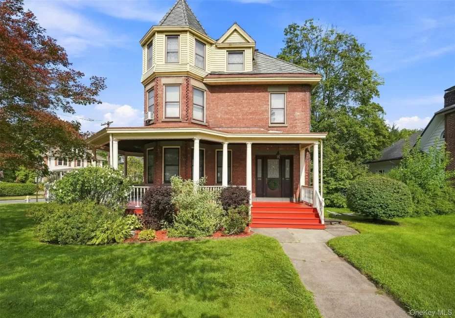 349 Albany Avenue, Kingston, NY, 3 Bedrooms Bedrooms, 10 Rooms Rooms,1 BathroomBathrooms,Residential,For Rent,Albany,0,1039671 349 Albany Avenue, Kingston, NY, 3 Bedrooms Bedrooms, 10 Rooms Rooms,1 BathroomBathrooms,Residential,For Rent,Albany,0,1039671