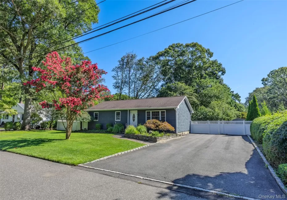 45 Marbeth Circle, Brookhaven, NY, 3 Bedrooms Bedrooms, 6 Rooms Rooms,2 BathroomsBathrooms,Residential,For Rent,Marbeth,0,1040721 45 Marbeth Circle, Brookhaven, NY, 3 Bedrooms Bedrooms, 6 Rooms Rooms,2 BathroomsBathrooms,Residential,For Rent,Marbeth,0,1040721
