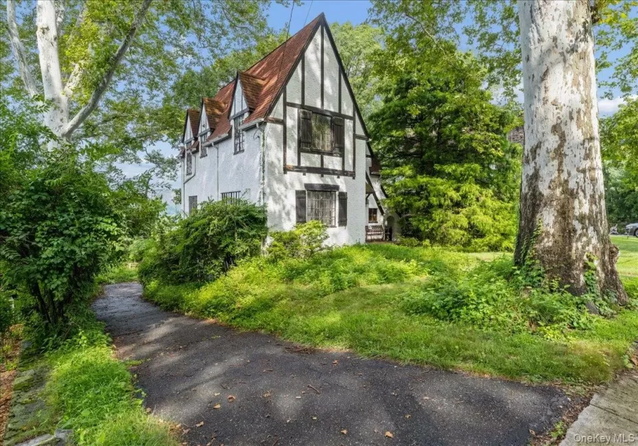43 Pinecrest Parkway, Greenburgh, NY, 4 Bedrooms Bedrooms, 8 Rooms Rooms,1 BathroomBathrooms,Residential,For Rent,Pinecrest,0,1013607 43 Pinecrest Parkway, Greenburgh, NY, 4 Bedrooms Bedrooms, 8 Rooms Rooms,1 BathroomBathrooms,Residential,For Rent,Pinecrest,0,1013607