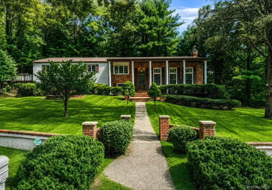 23 Colonial Drive, Smithtown, NY, 5 Bedrooms Bedrooms, 13 Rooms Rooms,4 BathroomsBathrooms,Residential,For Rent,Colonial,0,1039816 23 Colonial Drive, Smithtown, NY, 5 Bedrooms Bedrooms, 13 Rooms Rooms,4 BathroomsBathrooms,Residential,For Rent,Colonial,0,1039816