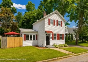 56 Emerick Street, Kingston, NY, 3 Bedrooms Bedrooms, 6 Rooms Rooms,1 BathroomBathrooms,Residential,For Rent,Emerick,0,1041203 56 Emerick Street, Kingston, NY, 3 Bedrooms Bedrooms, 6 Rooms Rooms,1 BathroomBathrooms,Residential,For Rent,Emerick,0,1041203