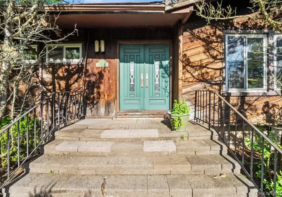 103 Waters Edge, Clarkstown, NY, 5 Bedrooms Bedrooms, 10 Rooms Rooms,3 BathroomsBathrooms,Residential,For Rent,Waters Edge,0,1040227 103 Waters Edge, Clarkstown, NY, 5 Bedrooms Bedrooms, 10 Rooms Rooms,3 BathroomsBathrooms,Residential,For Rent,Waters Edge,0,1040227