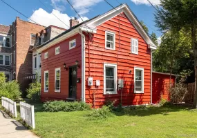 88 Hamilton Street, Poughkeepsie, NY, 3 Bedrooms Bedrooms, 6 Rooms Rooms,1 BathroomBathrooms,Residential Lease,For Rent,Hamilton,0,1040011 88 Hamilton Street, Poughkeepsie, NY, 3 Bedrooms Bedrooms, 6 Rooms Rooms,1 BathroomBathrooms,Residential Lease,For Rent,Hamilton,0,1040011