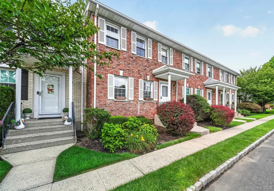 600 Mohawk Court, Ramapo, NY, 3 Bedrooms Bedrooms, 9 Rooms Rooms,2 BathroomsBathrooms,Residential,For Rent,Mohawk,0,1040221 600 Mohawk Court, Ramapo, NY, 3 Bedrooms Bedrooms, 9 Rooms Rooms,2 BathroomsBathrooms,Residential,For Rent,Mohawk,0,1040221