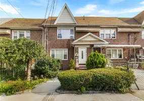 161-26 84th Rd, New York, NY, 2 Bedrooms Bedrooms, 5 Rooms Rooms,1 BathroomBathrooms,Residential Lease,For Rent,Rd,0,1041165 161-26 84th Rd, New York, NY, 2 Bedrooms Bedrooms, 5 Rooms Rooms,1 BathroomBathrooms,Residential Lease,For Rent,Rd,0,1041165