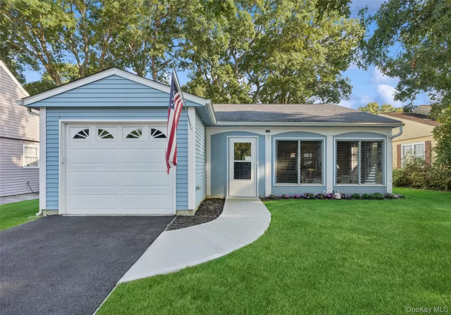 185 Kingston Drive, Brookhaven, NY, 2 Bedrooms Bedrooms, 4 Rooms Rooms,1 BathroomBathrooms,Residential,For Rent,Kingston,0,1041185 185 Kingston Drive, Brookhaven, NY, 2 Bedrooms Bedrooms, 4 Rooms Rooms,1 BathroomBathrooms,Residential,For Rent,Kingston,0,1041185