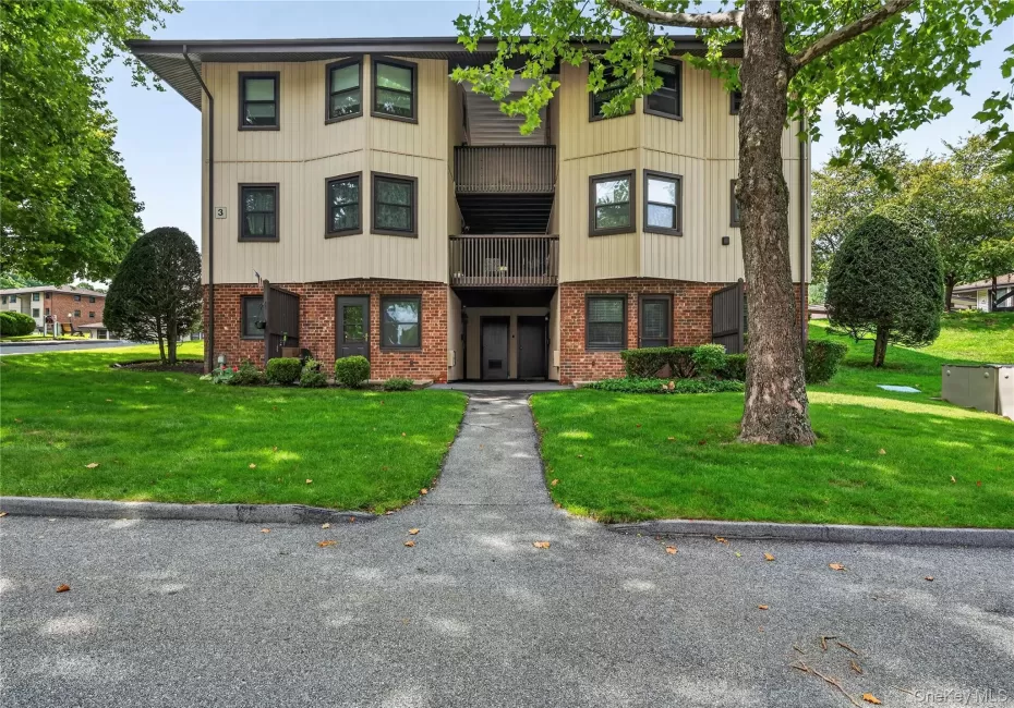 Welcome to 3B Hampton Ct in Jefferson Village Welcome to 3B Hampton Ct in Jefferson Village