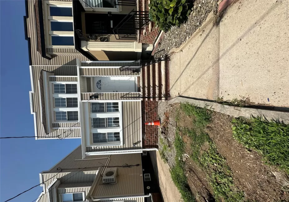 6918 69th Street, New York, NY, 3 Bedrooms Bedrooms, 8 Rooms Rooms,2 BathroomsBathrooms,Residential,For Rent,69th,0,1038841 6918 69th Street, New York, NY, 3 Bedrooms Bedrooms, 8 Rooms Rooms,2 BathroomsBathrooms,Residential,For Rent,69th,0,1038841