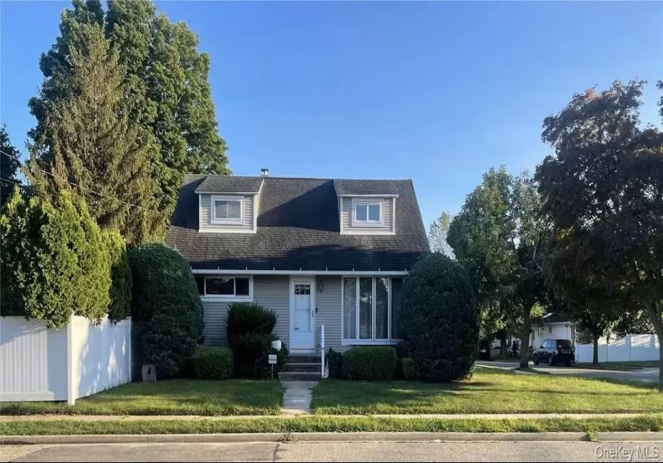 11 Ida Avenue, Oyster Bay, NY, 5 Bedrooms Bedrooms, 8 Rooms Rooms,3 BathroomsBathrooms,Residential Lease,For Rent,Ida,0,1040938 11 Ida Avenue, Oyster Bay, NY, 5 Bedrooms Bedrooms, 8 Rooms Rooms,3 BathroomsBathrooms,Residential Lease,For Rent,Ida,0,1040938