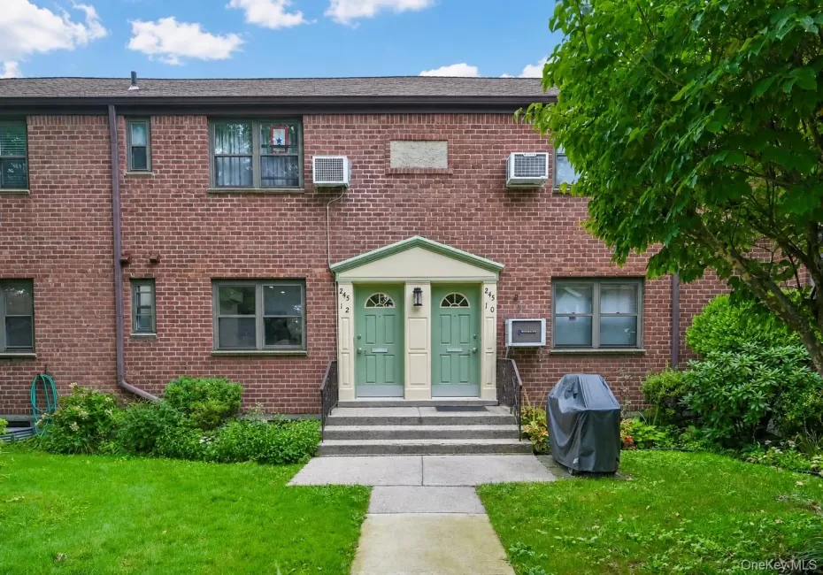 245-12 62 Avenue, New York, NY, 2 Bedrooms Bedrooms, 6 Rooms Rooms,1 BathroomBathrooms,Residential,For Rent,62,0,1024520 245-12 62 Avenue, New York, NY, 2 Bedrooms Bedrooms, 6 Rooms Rooms,1 BathroomBathrooms,Residential,For Rent,62,0,1024520