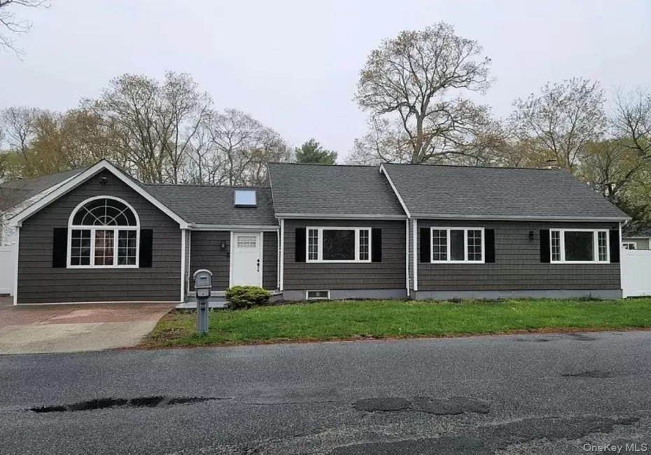 11 Knapp Road, Brookhaven, NY, 4 Bedrooms Bedrooms, 9 Rooms Rooms,1 BathroomBathrooms,Residential,For Rent,Knapp,0,1041332 11 Knapp Road, Brookhaven, NY, 4 Bedrooms Bedrooms, 9 Rooms Rooms,1 BathroomBathrooms,Residential,For Rent,Knapp,0,1041332