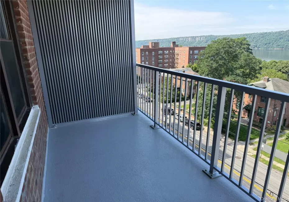 650 Warburton, Yonkers, NY, 2 Bedrooms Bedrooms, 5 Rooms Rooms,2 BathroomsBathrooms,Residential,For Rent,Warburton,0,1039846 650 Warburton, Yonkers, NY, 2 Bedrooms Bedrooms, 5 Rooms Rooms,2 BathroomsBathrooms,Residential,For Rent,Warburton,0,1039846