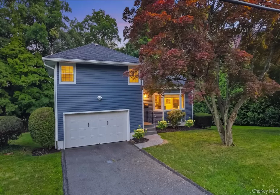 9 Elmwood Road, White Plains, NY, 3 Bedrooms Bedrooms, 5 Rooms Rooms,2 BathroomsBathrooms,Residential,For Rent,Elmwood,0,1017154 9 Elmwood Road, White Plains, NY, 3 Bedrooms Bedrooms, 5 Rooms Rooms,2 BathroomsBathrooms,Residential,For Rent,Elmwood,0,1017154